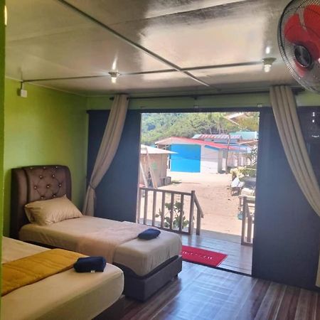 Oceanboys Inn Kampong Pasir Panjang  Екстер'єр фото